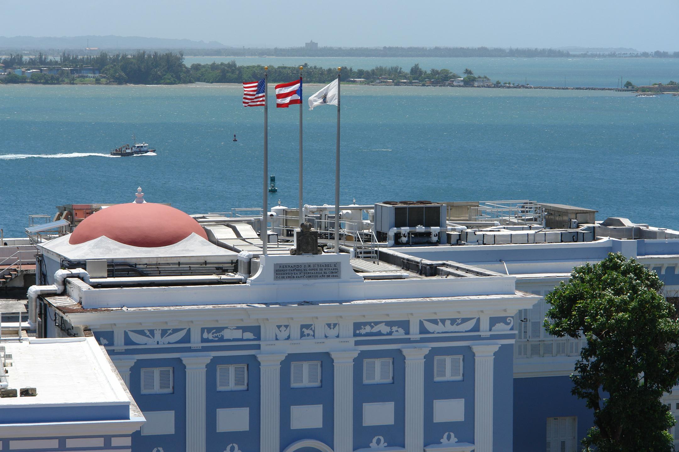 Calle de la Fortaleza 56 - Antigua Real Audiencia - Conservatorio De Artes Del Caribe - San Juan (Viejo San Juan) - 2011 00070